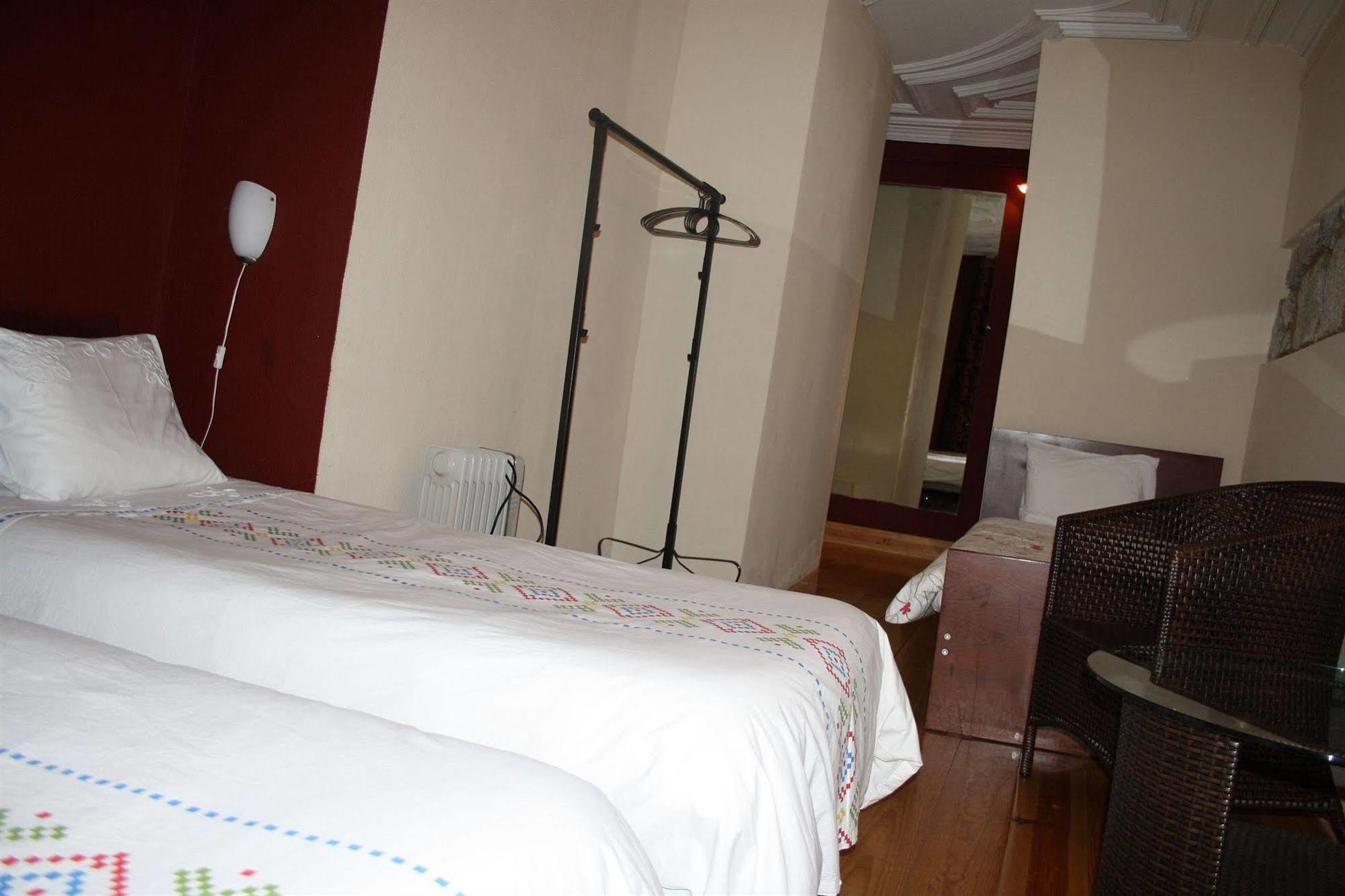 Hotel Residencia Pedra Antiga OOporto Esterno foto